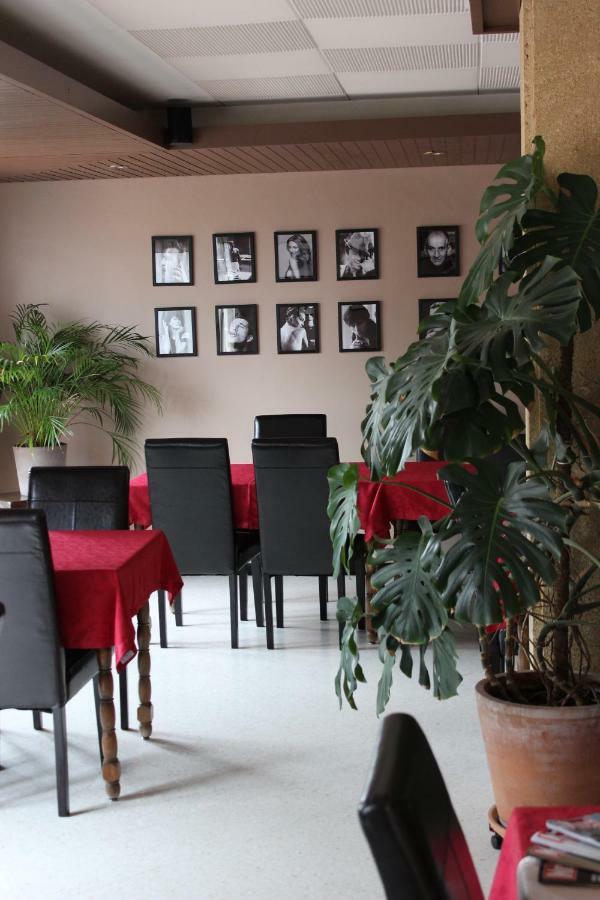 Hotel Le Valaurie Saint-Nazaire  Esterno foto
